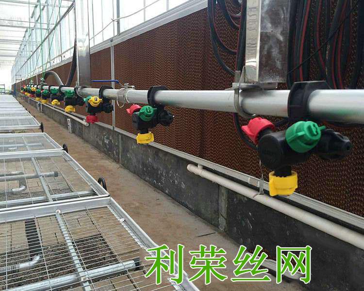 温室灌溉水车